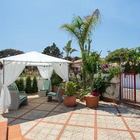 Villa On The Sea Le Capannine Catania