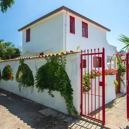 Villa On The Sea Le Capannine *