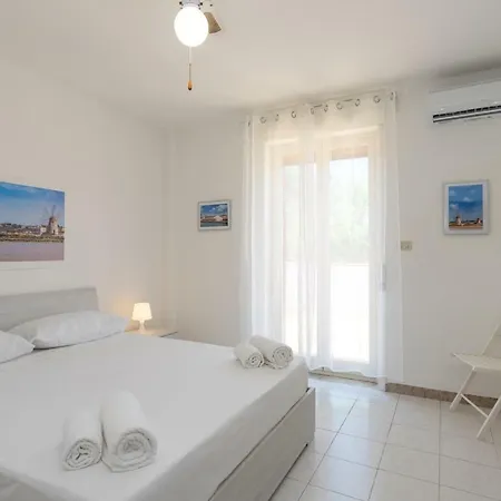 On The Sea Le Capannine Villa