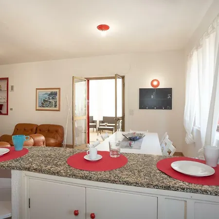 Villa On The Sea Le Capannine
